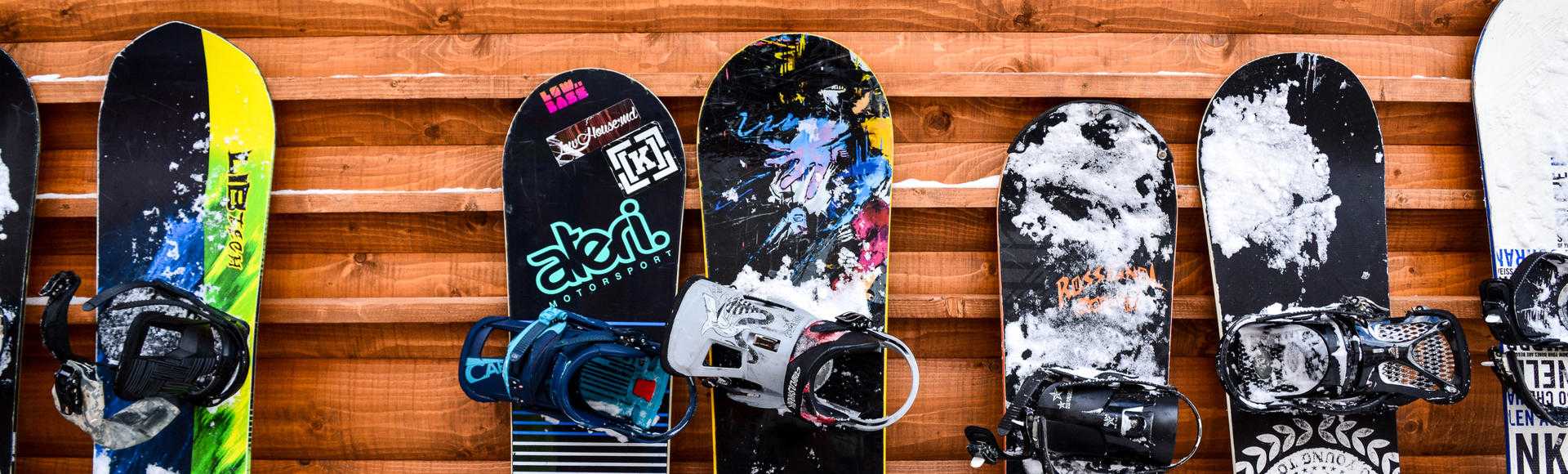 Alquiler-esqui-snowboard_Alquiler-material_Sierra-nevada_Buendia-Play